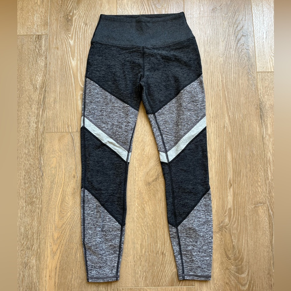 Alo Yoga Leggings